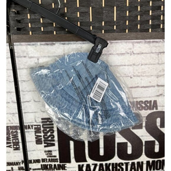 Torrid S/M Blue Denim Wash Cotton Bucket Hat - Picture 3 of 3